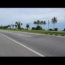 Auf dem parallel zum Ufer verlaufenden AH18